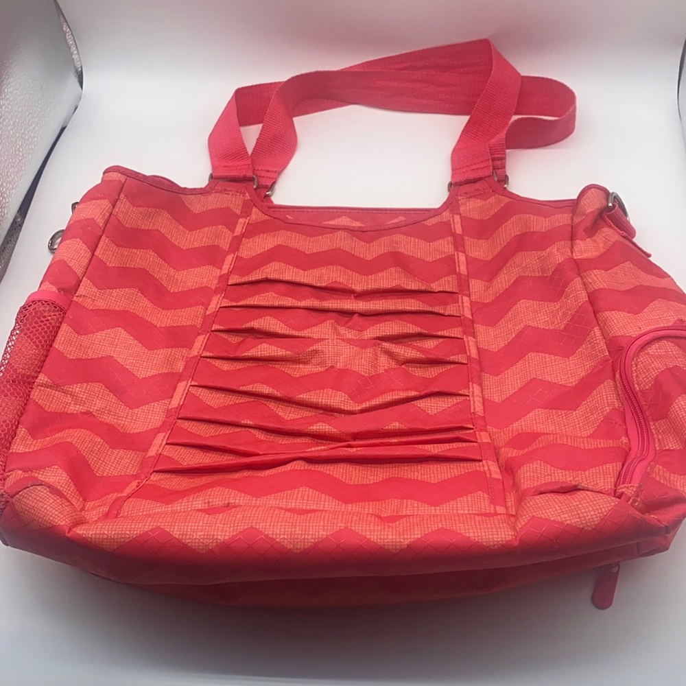 Thirty One All Pro Tote sport gym Yoga shoulder bag 31 Gift Coral Punch